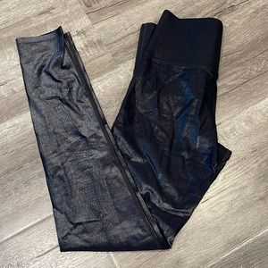 Carbon38 Crocodile Takara Shine Legging